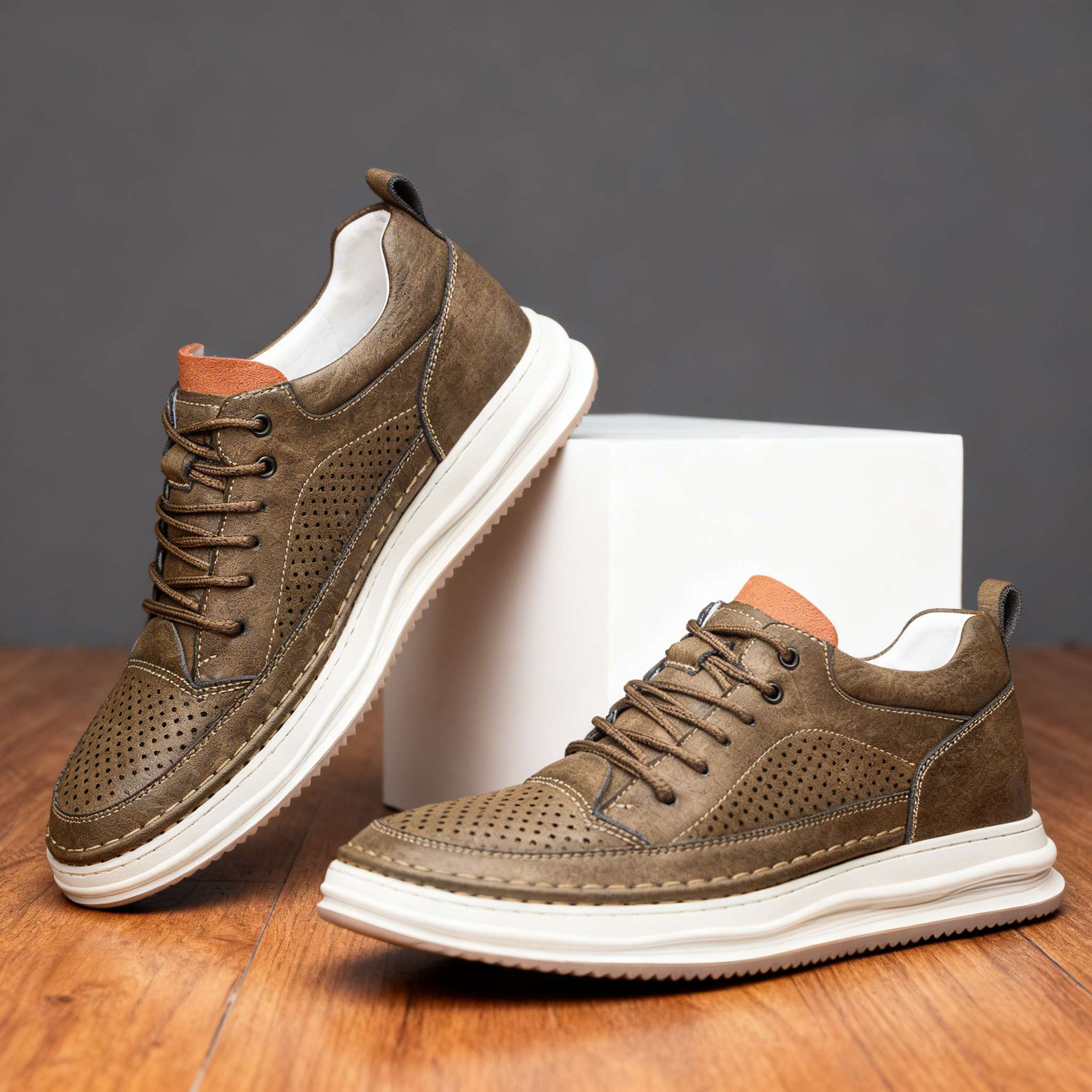 Rex Breeze Leather Trainers
